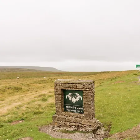 The Old Store, 2 Alpine Terrace * Richmond (North Yorkshire)